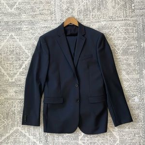 Express Men's Black Modern Tech Suit — 39R